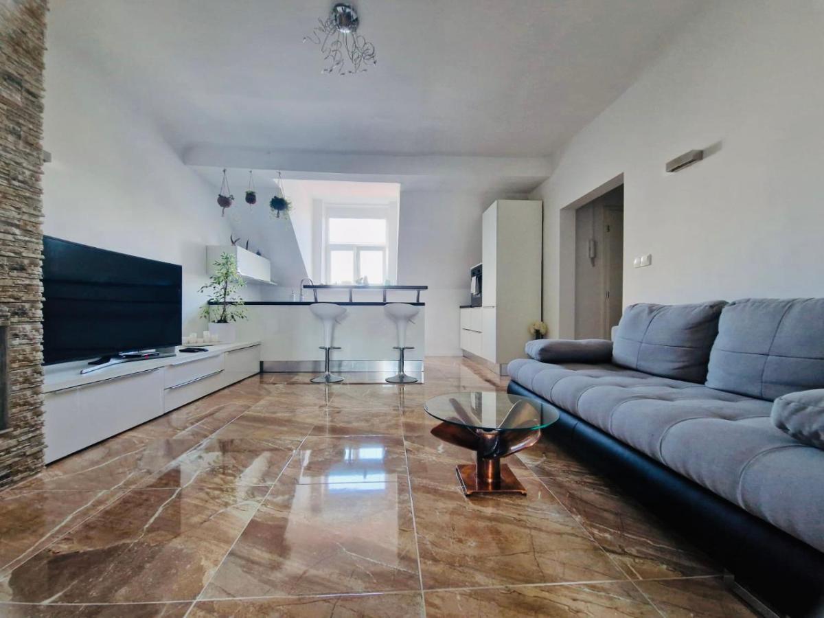 Apartman Blumental Centrum Pozsony Kültér fotó