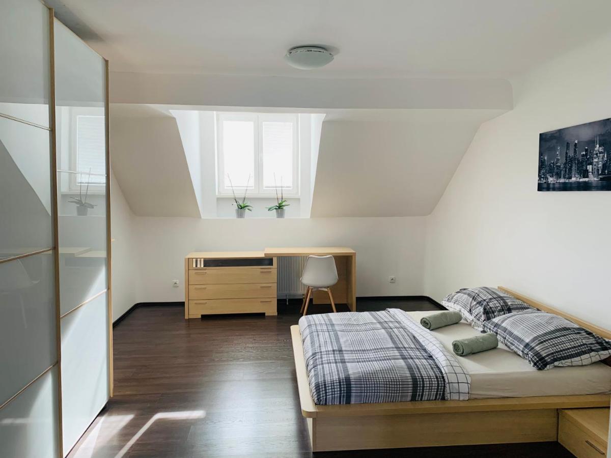 Apartman Blumental Centrum Pozsony Kültér fotó